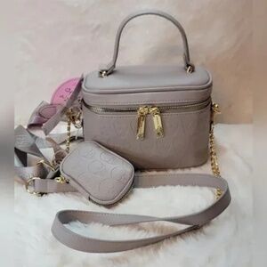 Betsey Johnson Skull XO BRIGIT Vanity Case w/2 Crossbody Straps